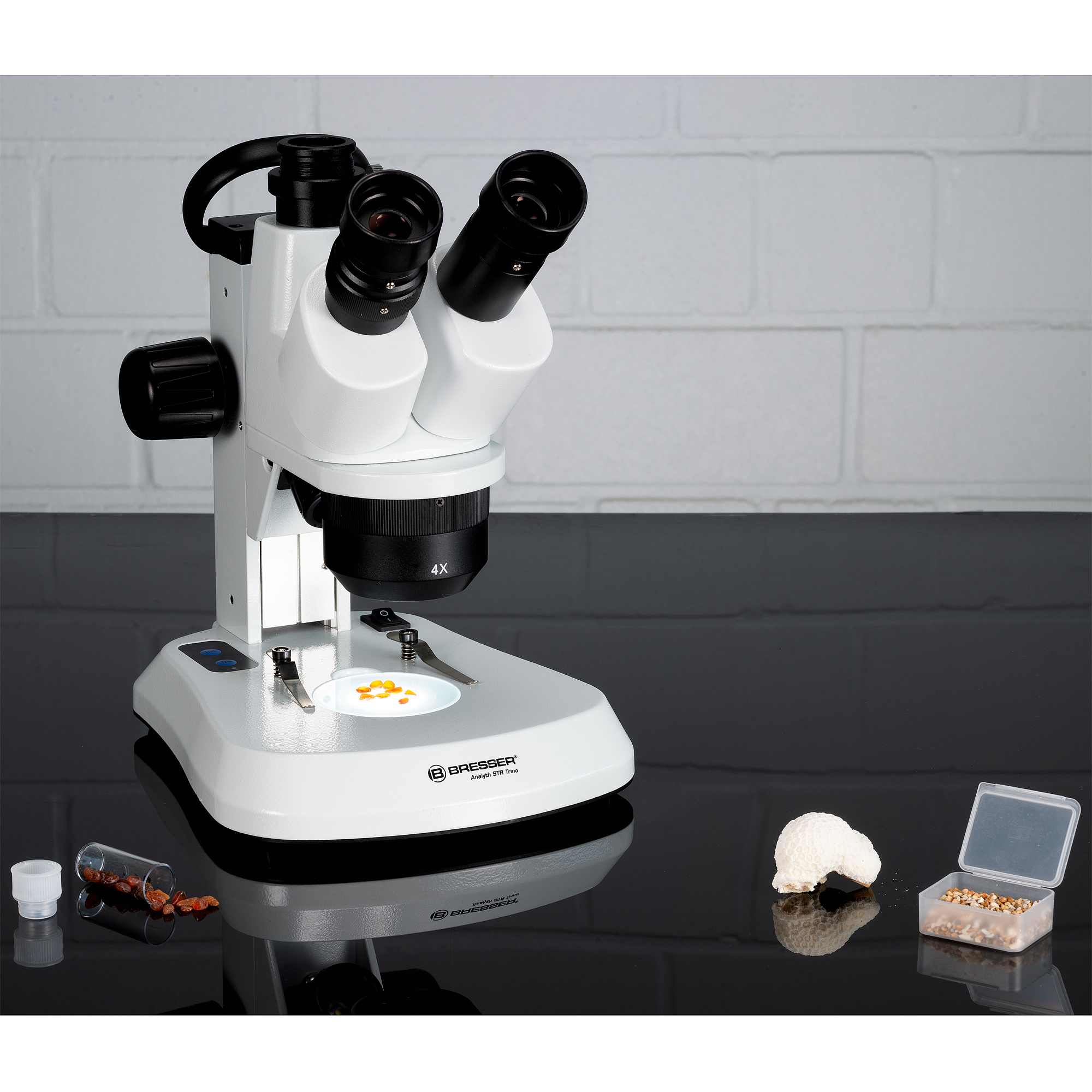 BRESSER Analyth STR Trino 10x - 40x trinoculary stereo microscope with incident- and transmitted light