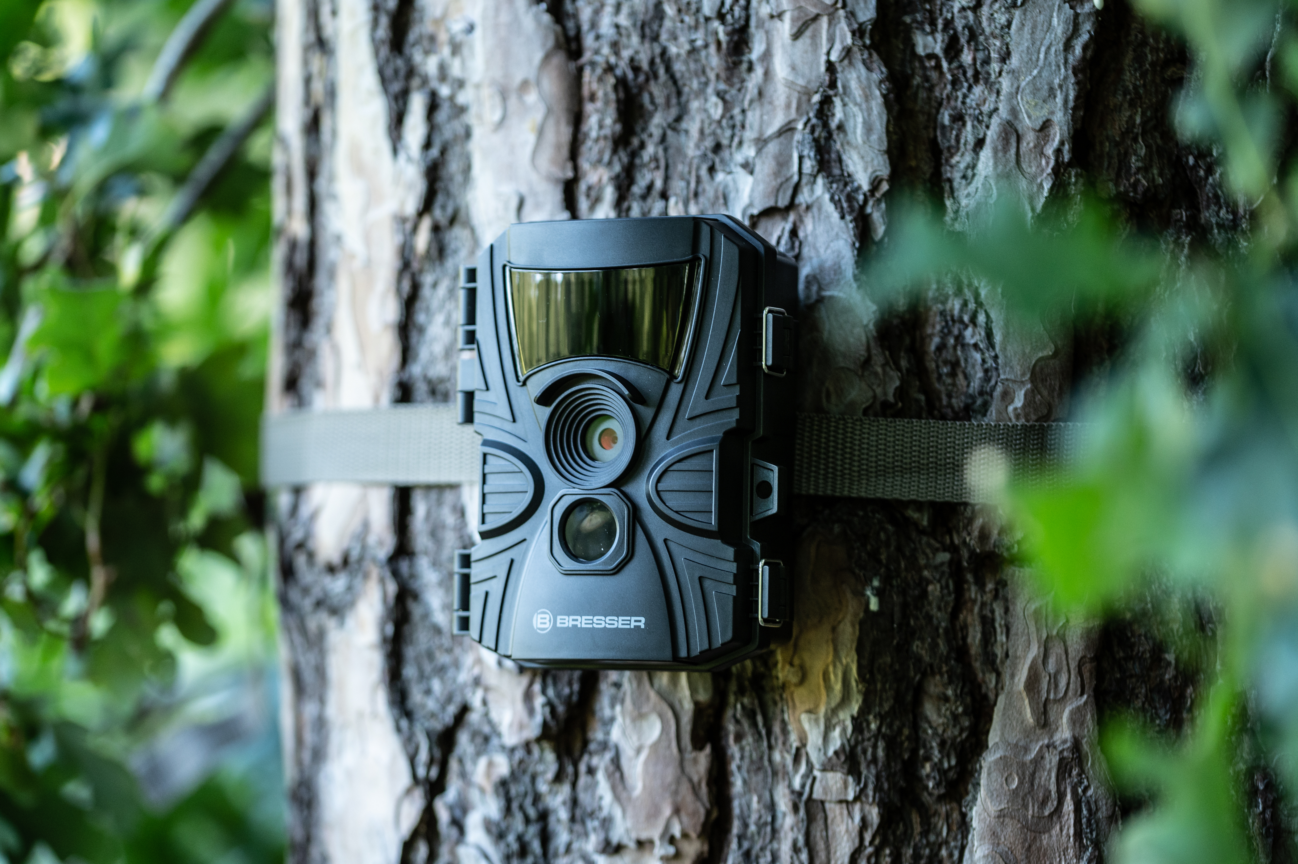 BRESSER 60° wildlife observation camera, 5-20 MP, 20 m